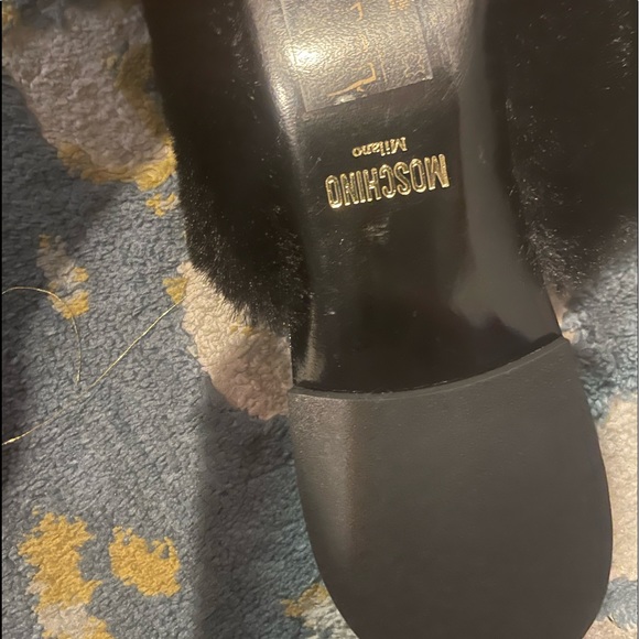 Moschino - Picture 2 of 5